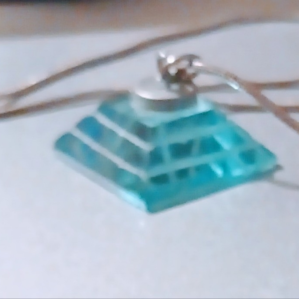 Turquoise Gemstone Pyramid Design Pattern 20 Inch… - image 8